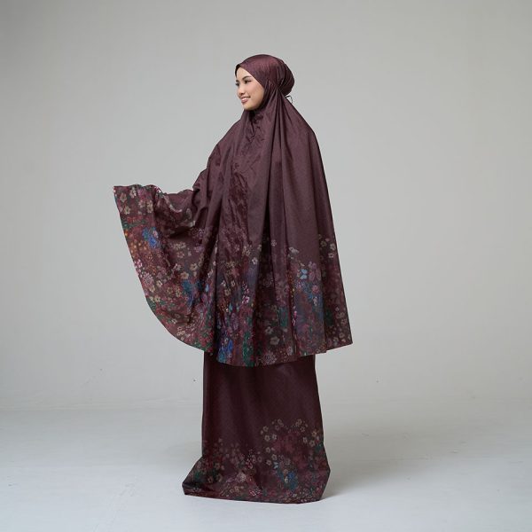BLOOMS - MAROON