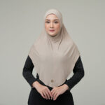Hijab Sport Latte - Image 3